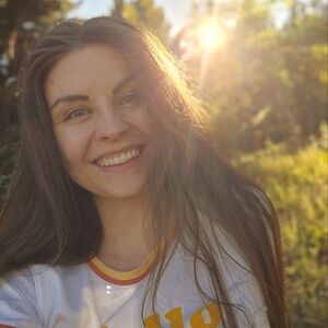 Meet your Posher, Simone